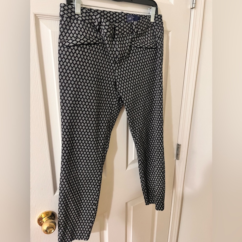 GAP Black and White Geometric Pants